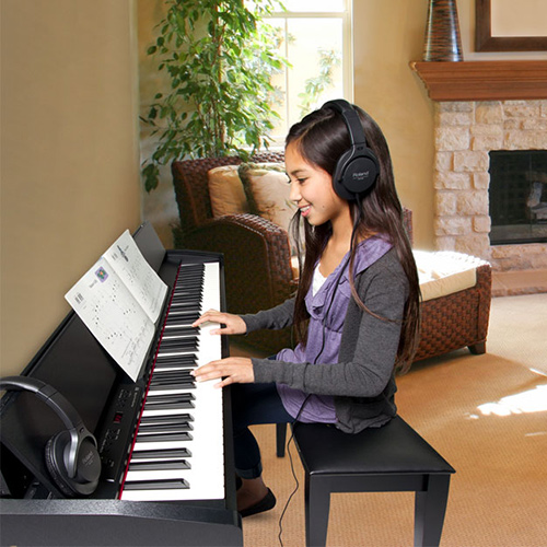 Digital Pianos Sequencer - Digital Piano Buyers Guide | Roland UK
